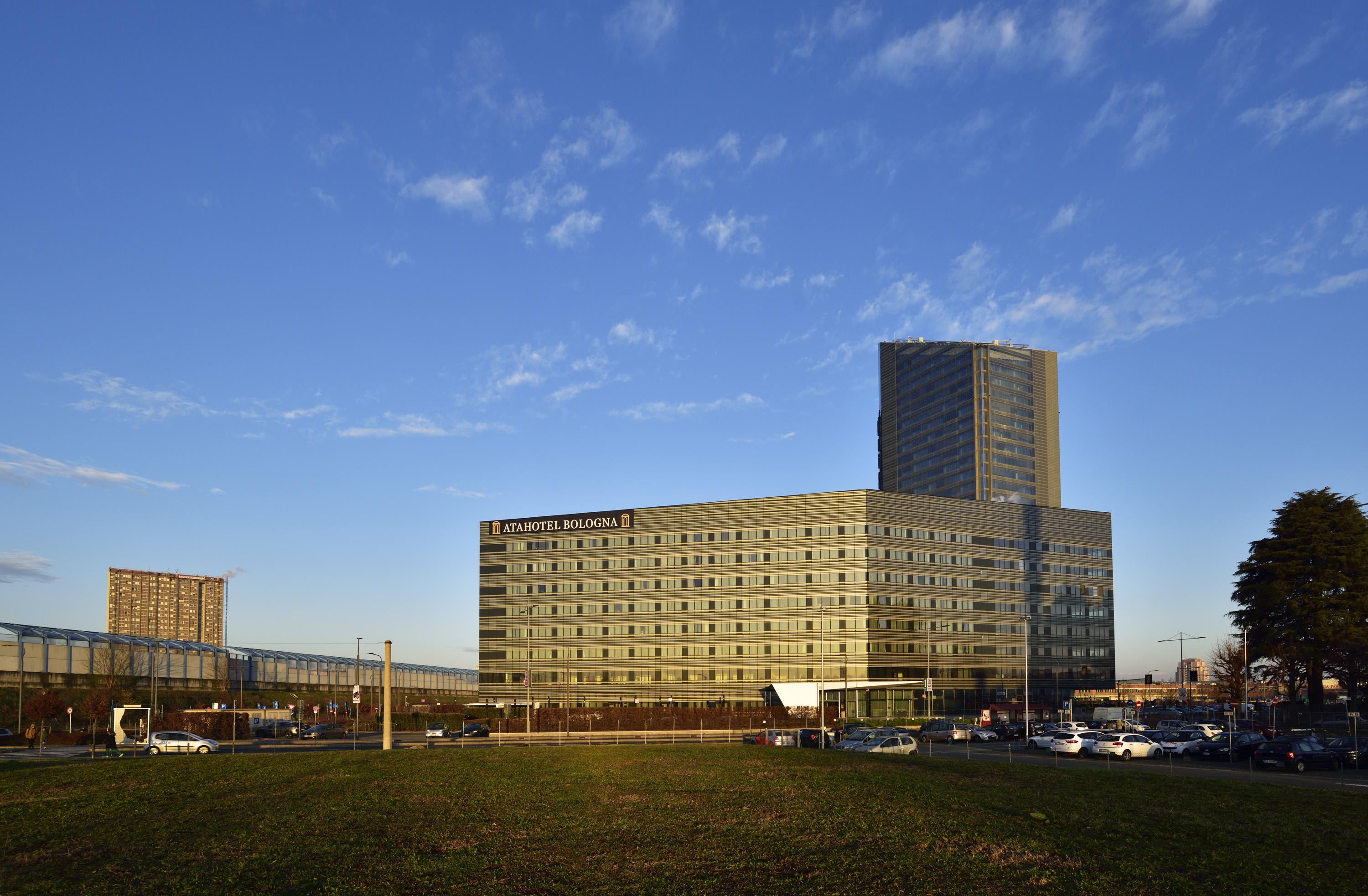 UNAHOTELS San Vitale Bologna Esterno foto