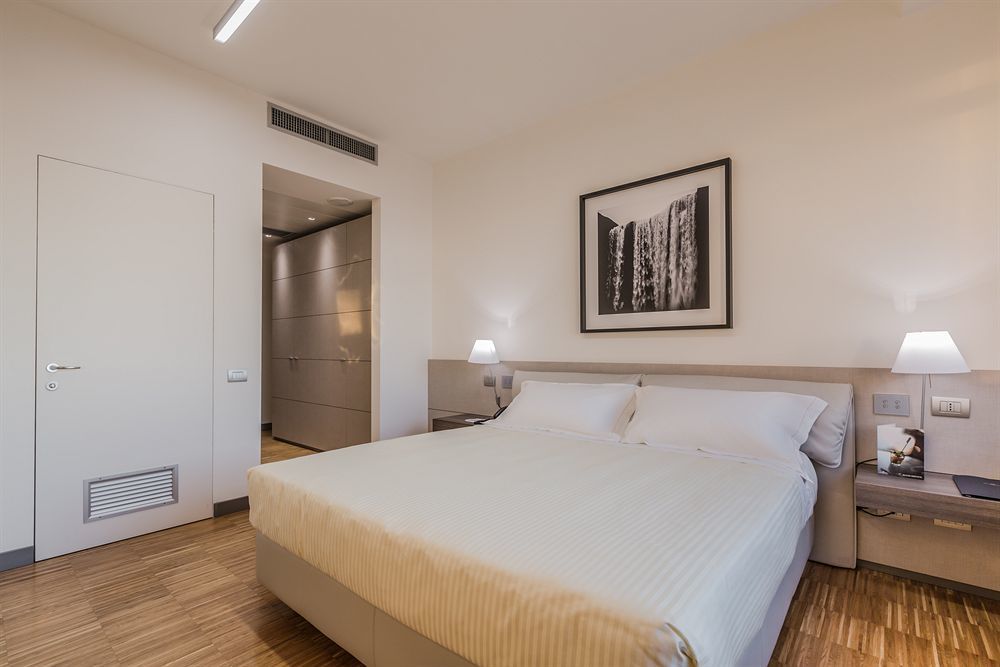 UNAHOTELS San Vitale Bologna Esterno foto